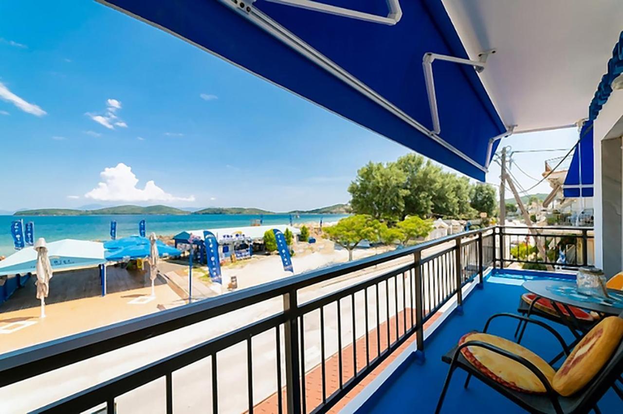 Апартаменты Upper Deck Apt. Неа-Перамос Экстерьер фото