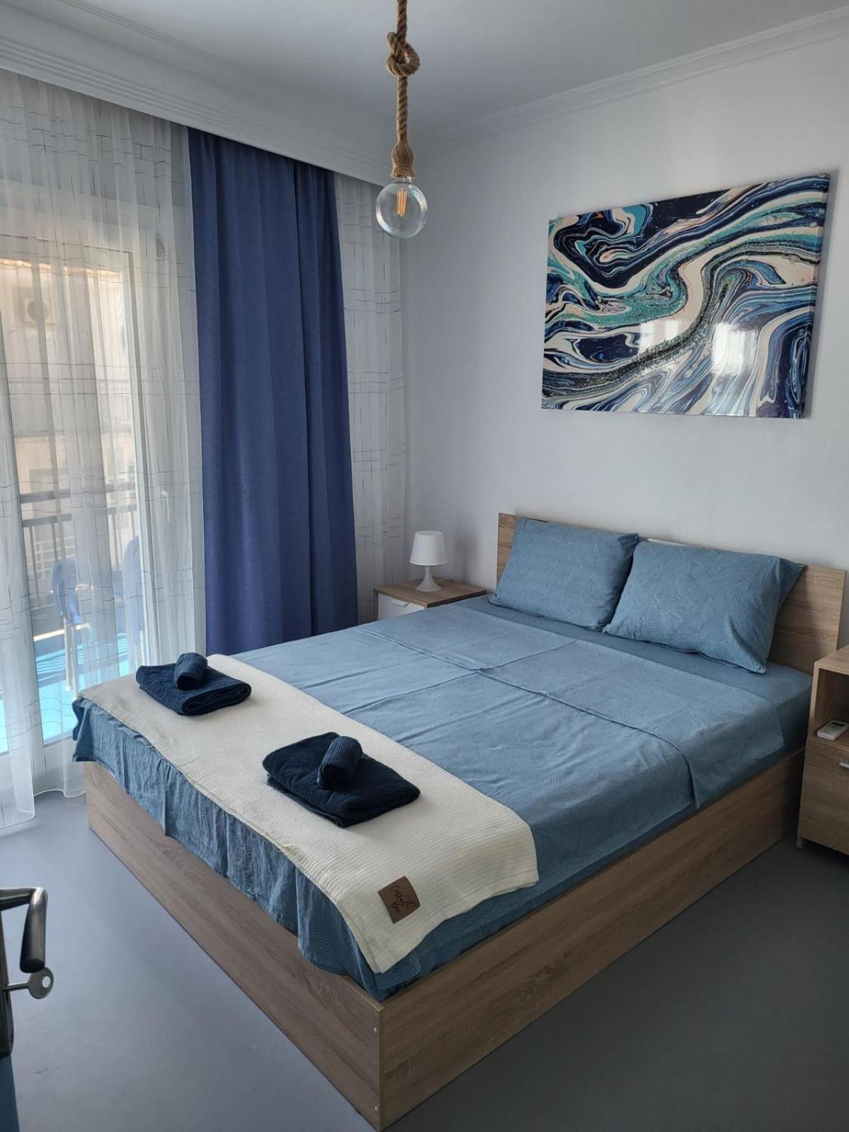 Апартаменты Upper Deck Apt. Неа-Перамос Экстерьер фото