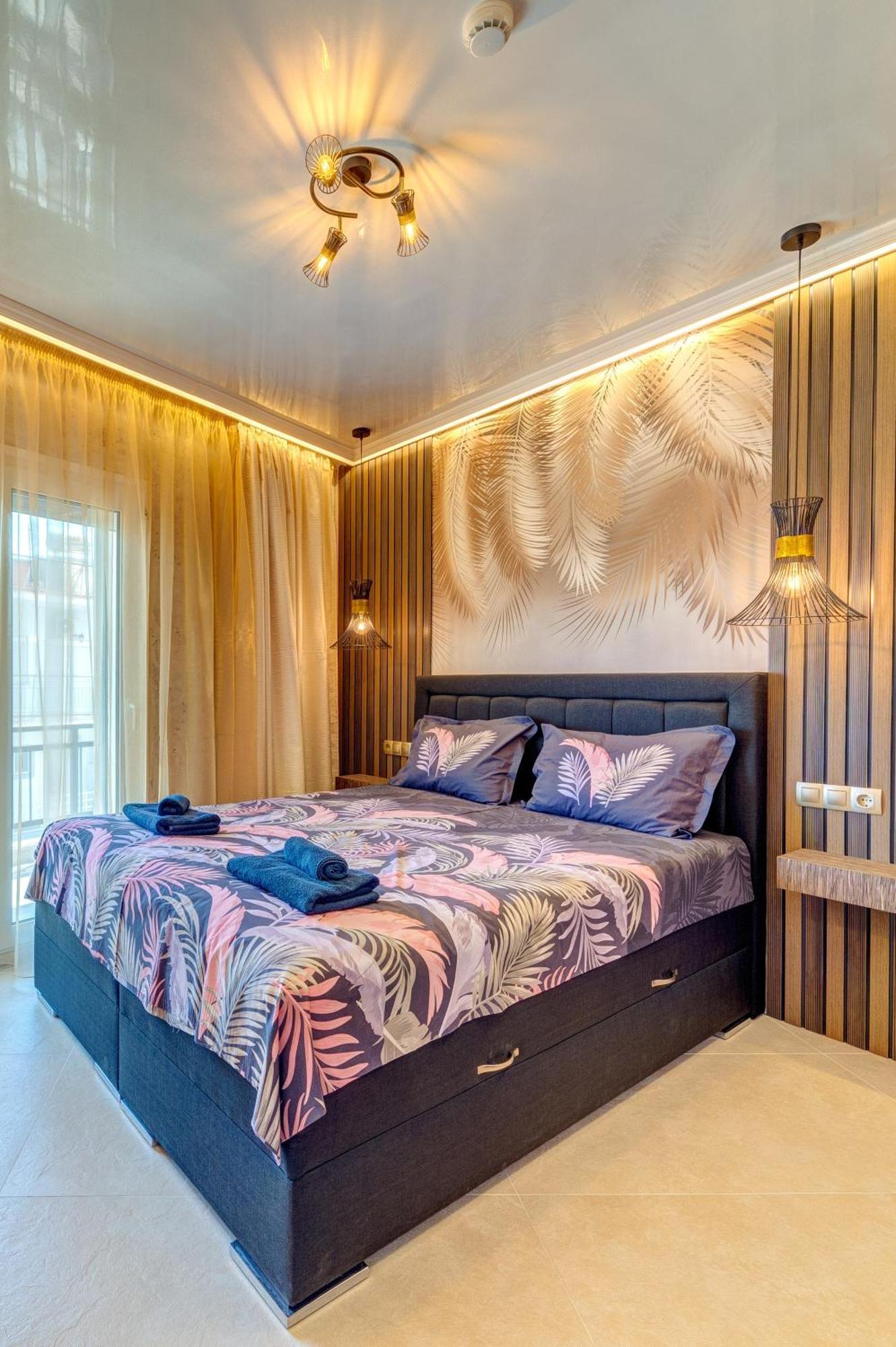 Апартаменты Upper Deck Apt. Неа-Перамос Экстерьер фото