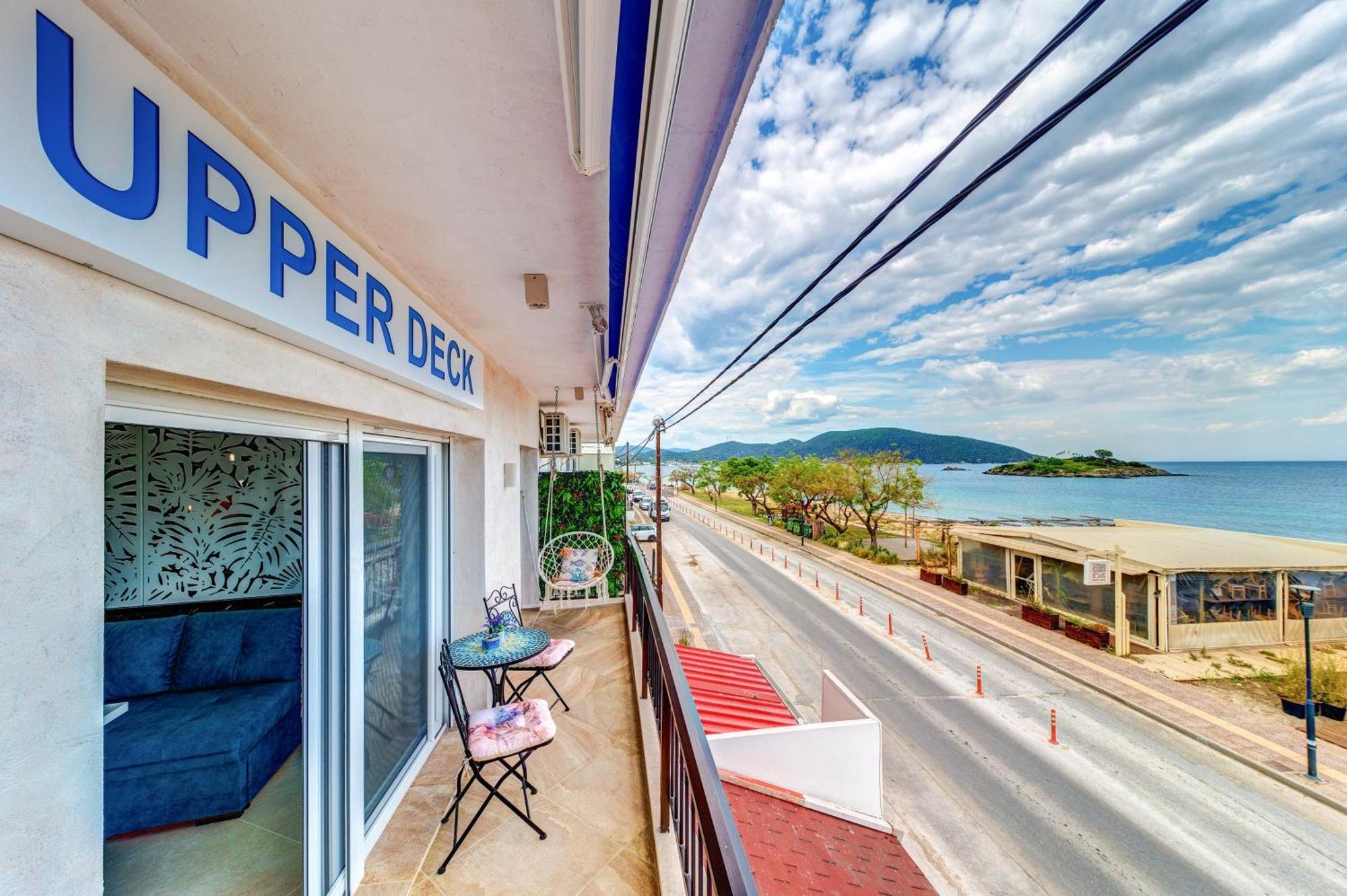 Апартаменты Upper Deck Apt. Неа-Перамос Экстерьер фото